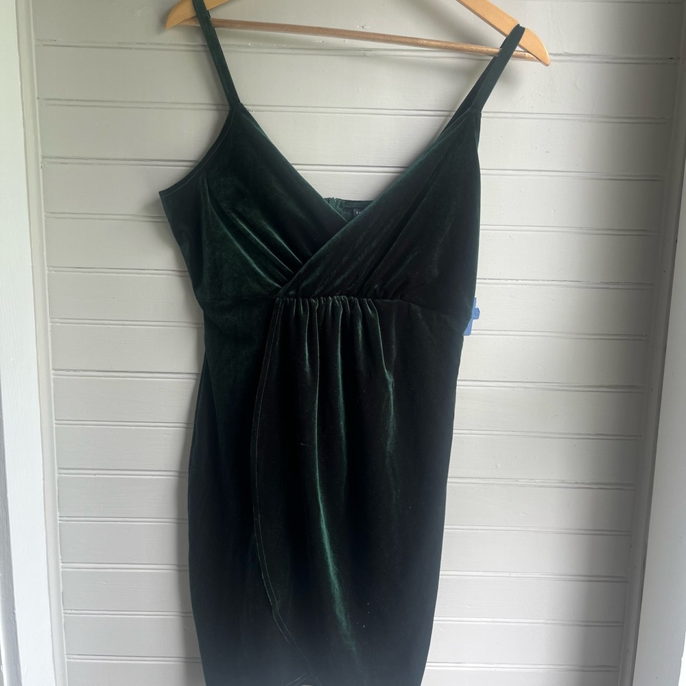 Women’s Green Velvet Mini Dress - S